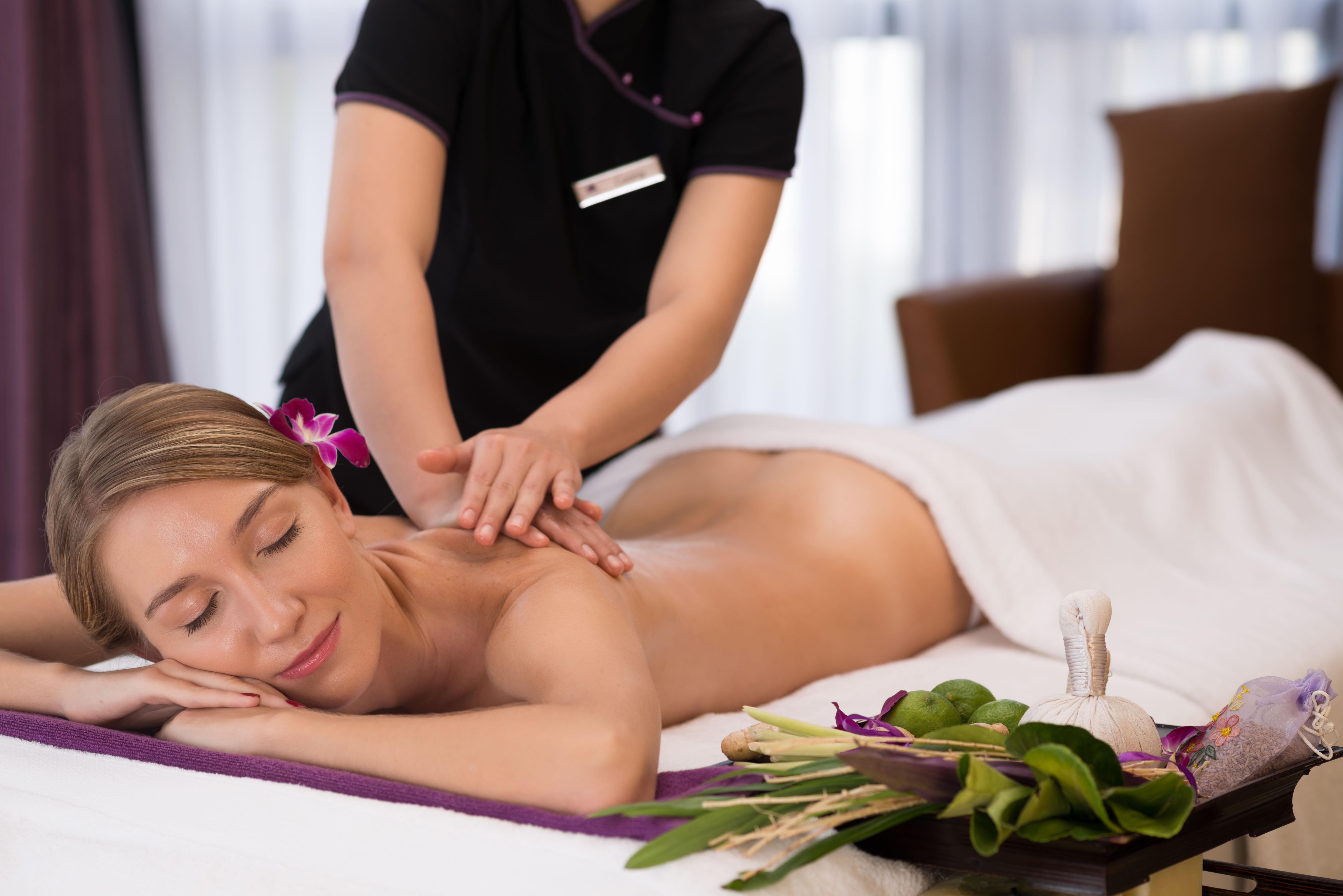 Caravelle Saigon Otel Ho Şi Min Dış mekan fotoğraf Massage